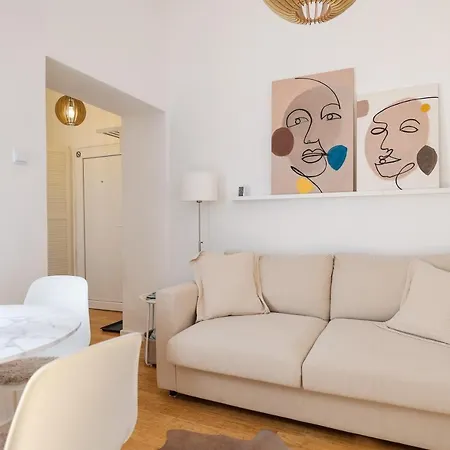 Iadra In Center Apartament *