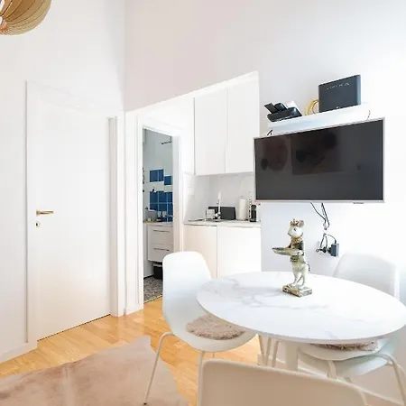 Iadra In Center Apartman *